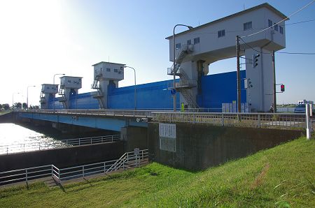 本川大橋