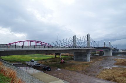 中央橋
